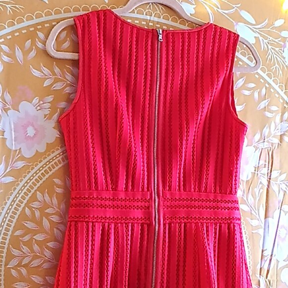 J CREW Pinky Red Striped Poppy Red Eyelet dress, V neckline Size 2 New With Tags - Picture 4 of 5